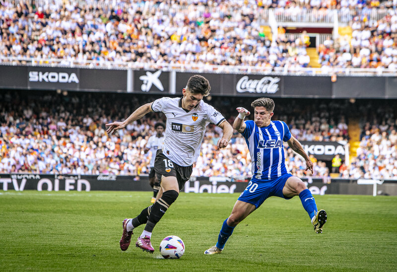 Alaves vs Valencia - Bầy Dơi gục ngã trước ngựa ô
