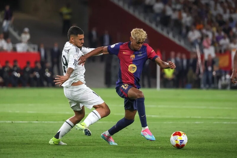 Barcelona vs Santander - Sức mạnh quá khủng khiếp