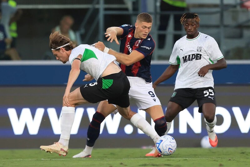 Bologna vs Sassuolo - Đôi công mãn nhãn