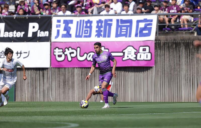 Oita Trinita vs Fujieda - Chủ nhà rơi vào khủng hoảng